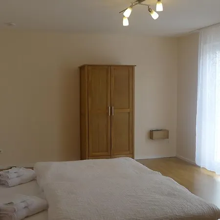 Apartment Mandelbluete