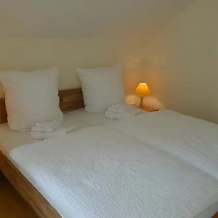 Mandelbluete Apartment Gleiszellen-Gleishorbach