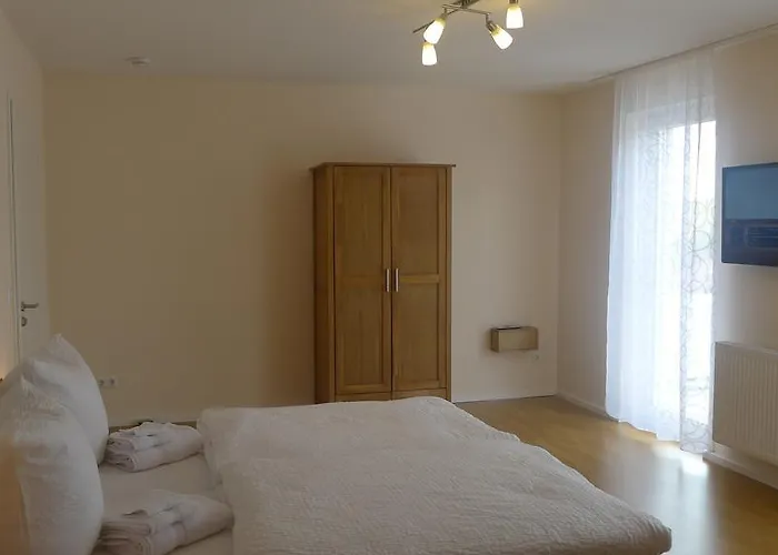 아파트 Mandelbluete